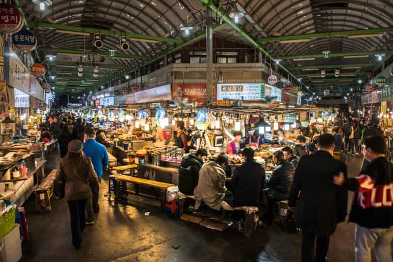 Seoul Gwangjang Market Foody Walking Tour - Two hours of tasting at Gwangjang Market