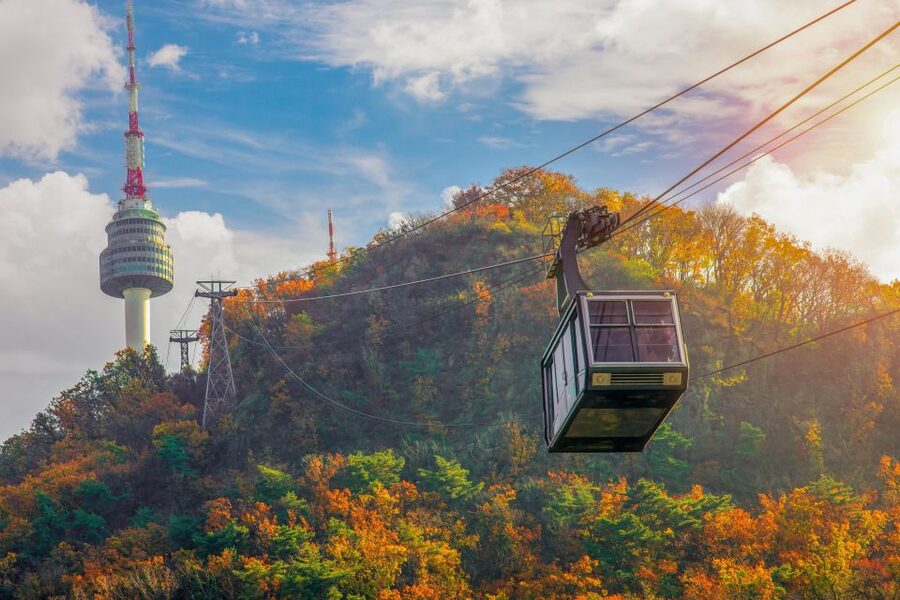 Seoul: Gyeongbok Palace and Bukchon Hanok Walking Tour - Walking distance, weather, and pace