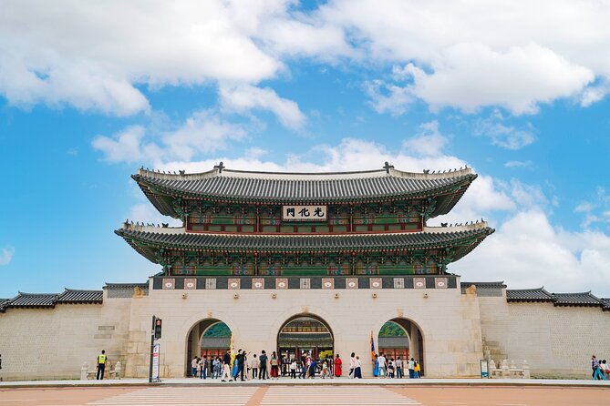 Seoul: Gyeongbokgung Palace Half day Tour - Gwanghwamun Gate, the proper opening chapter