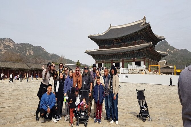 Seoul: Gyeongbokgung Palace Half day Tour - Meeting near the National Palace Museum