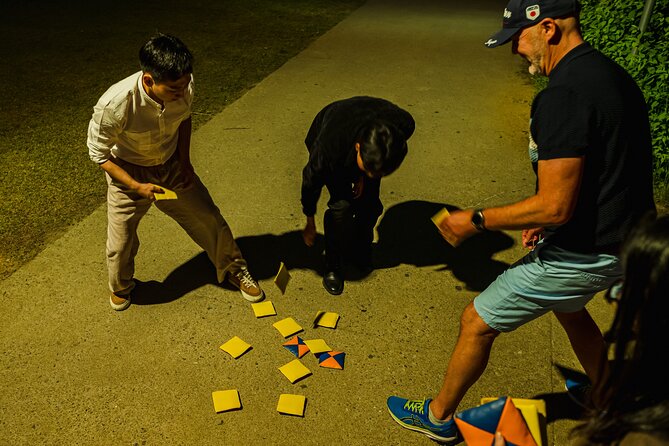 Seoul Han River Night Tour: Picnic, Games & Starlight Cruise - Traditional games with the guide