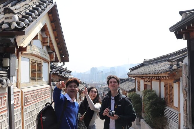 Seoul Highlights & Hidden Gems Tours by Locals: Private + Custom - How the transportation and timing really work