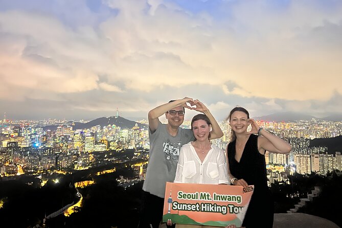 Seoul Inwangsan Sunset Hiking Tour - Why Inwangsan works so well at sunset