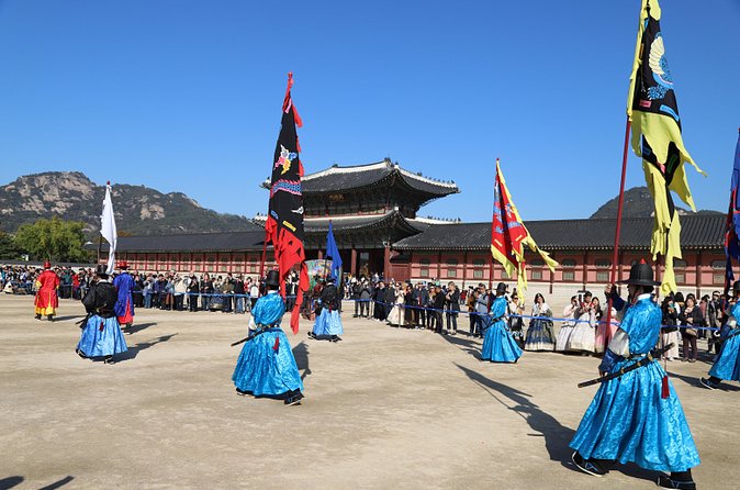 Seoul Layover Private Tour from Incheon Airport - Jogyesa Temple offers a quiet final pause