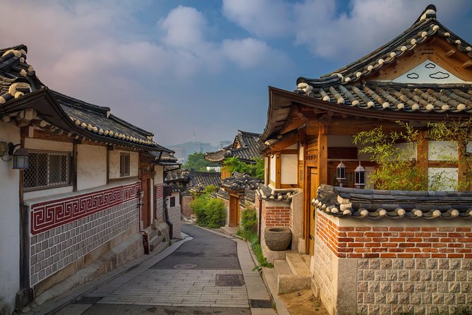 Seoul Like a Local: Private & Personalized Experience (2-3 hours) - COEX and the modern Seoul option