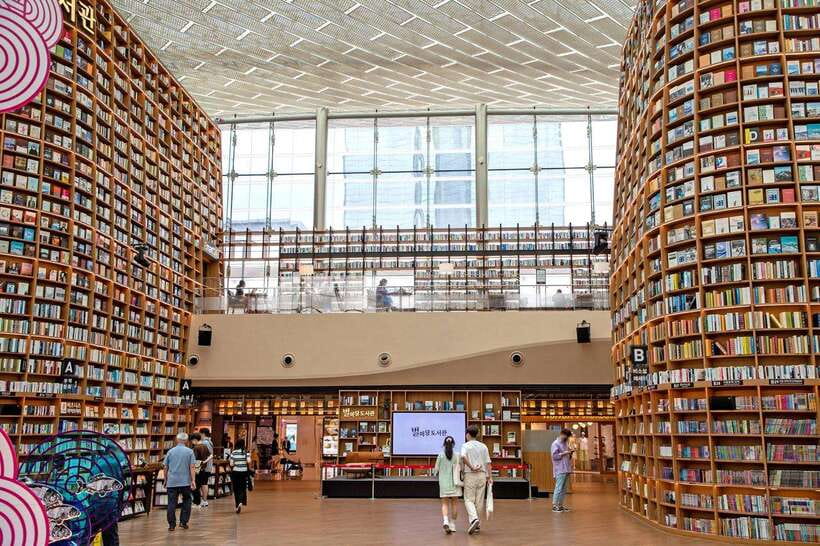 Seoul: Max Out Must Visit City Highlights Panoramic Day Tour - What the $76 price really covers