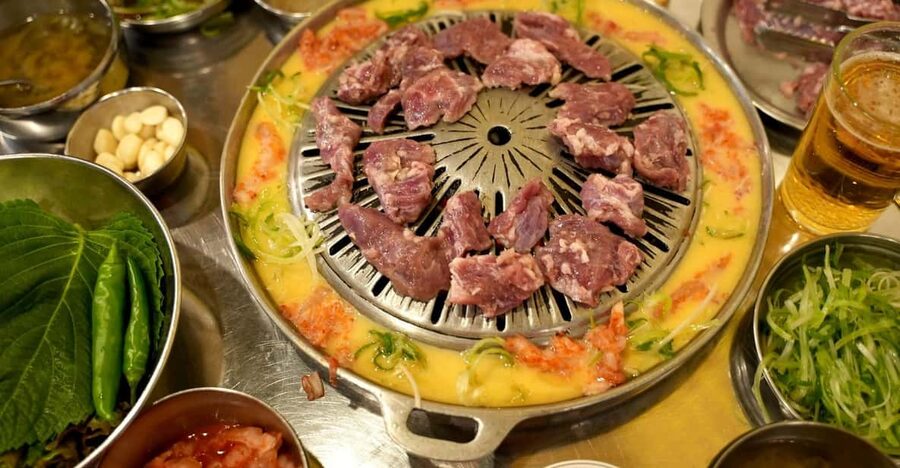 Seoul Night Gastronomic Delight: BBQ, Crispy Jeon & Beyond! - Korean drinking customs, from somaek to makgeolli