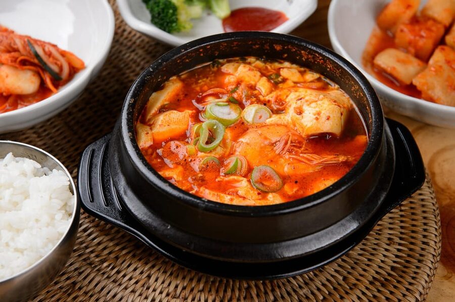 Seoul Night Gastronomic Delight: BBQ, Crispy Jeon & Beyond! - The Han River walk and Seoul skyline