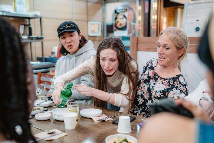 Seoul: Night Market Food Tour with Local Guide - The first market stops: familiar Korean favorites