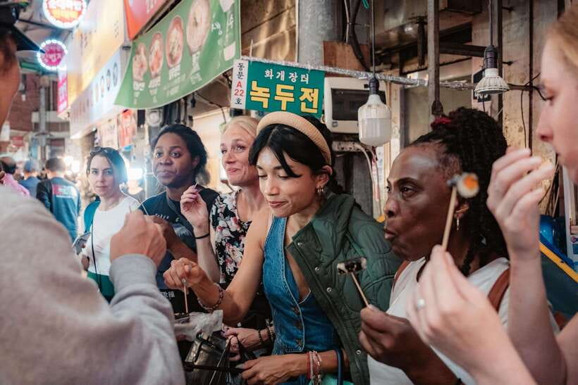 Seoul: Night Market Food Tour with Local Guide - Meeting at Jongno 5-ga Station Exit 7