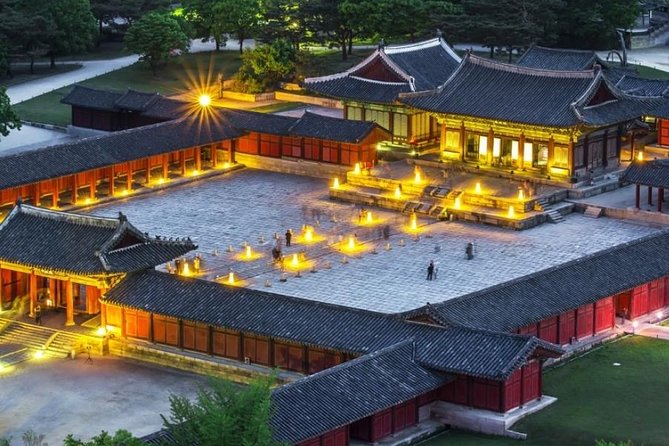 Seoul Night Tour (Gwangjang Market, Royal Palace and Naksan Park) - What this Seoul night tour really offers