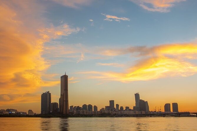Seoul Night Tour with Han River Cruise and Gyeongbokgung Palace - What $245 per person really buys you