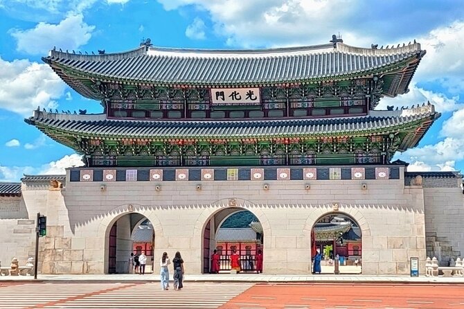 Seoul One Day Sightseeing Tour with N Tower and Lunch - Central Seoul sights fill in the city’s wider story