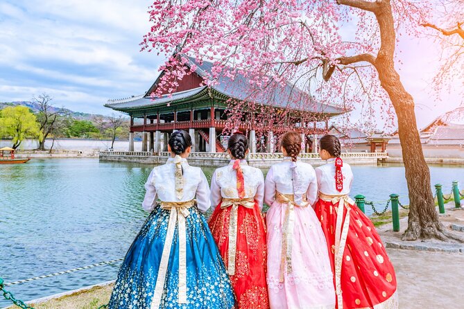 Seoul One Day Sightseeing Tour with N Tower and Lunch - N Seoul Tower gives you the big picture