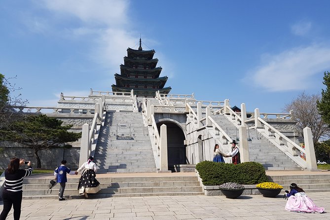 Seoul Palace Morning Tour - Gyeongbok Palace, Seoul’s grand royal center