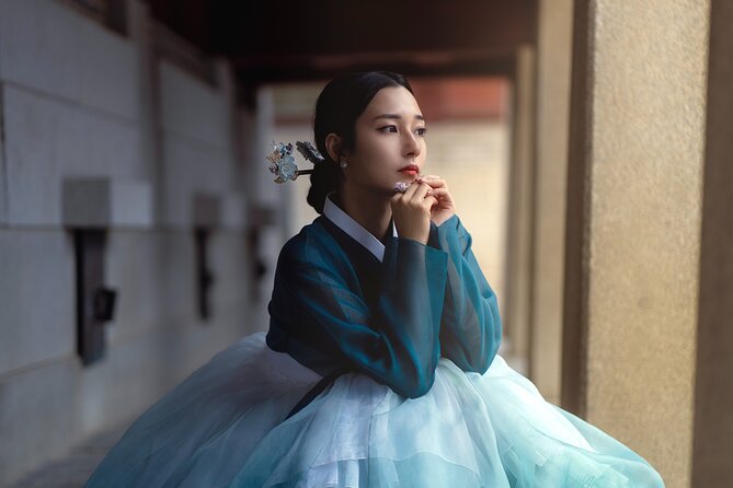 Seoul Premium Hanbok Rental at Arihanbok Photoshoot Included - Why Ari Hanbok Works Better Than a Simple Rental