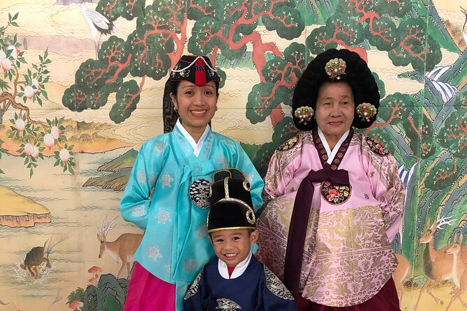 Seoul Private Car Tour with a premium guide - Insadong for Crafts and Seoul Souvenirs