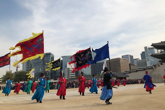 Seoul Private Car Tour with a premium guide - Cheonggyecheon Stream in the City Center