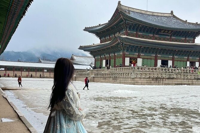 Seoul Private RV tour, explore real Korea from Past to Future - Gwangjang Market and the texture of everyday Seoul