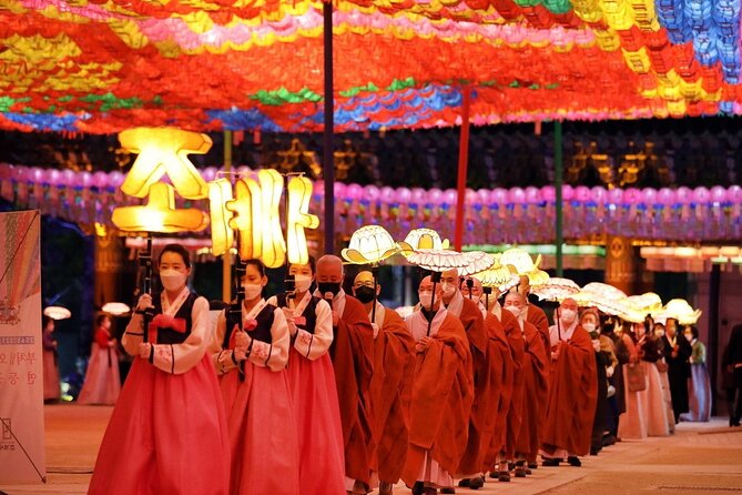 Seoul Private Tour: Palace, Bukchon, Insadong & Han River Cruise - Insadong and a proper Korean lunch