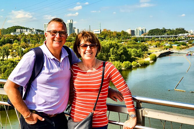 Seoul Private Tours by Locals: 100% Personalized, See the City Unscripted - Bukchon Hanok Village and the old city hills