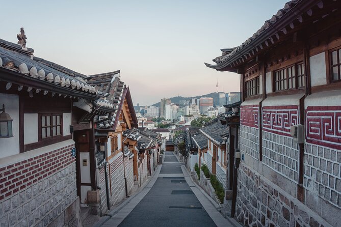 Seoul Private Walking Tour with a Local - A Local Host Who Can Shape the Day