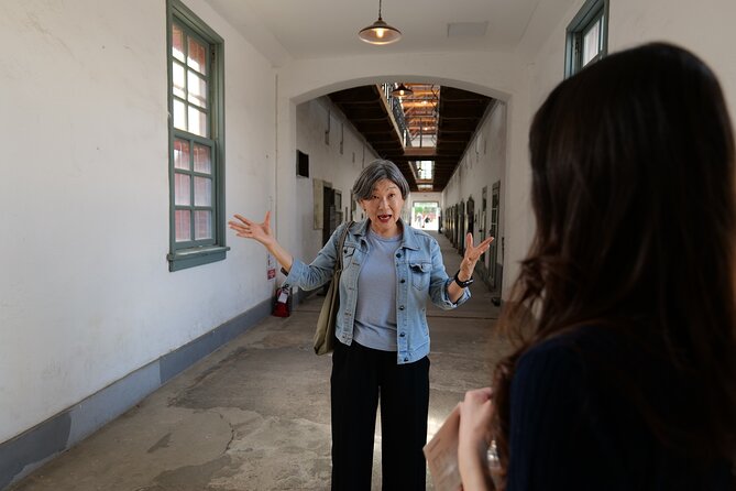 Seoul’s Hidden Dark History Guided Tour of Seodaemun Prison - Entering Seodaemun Prison History Hall