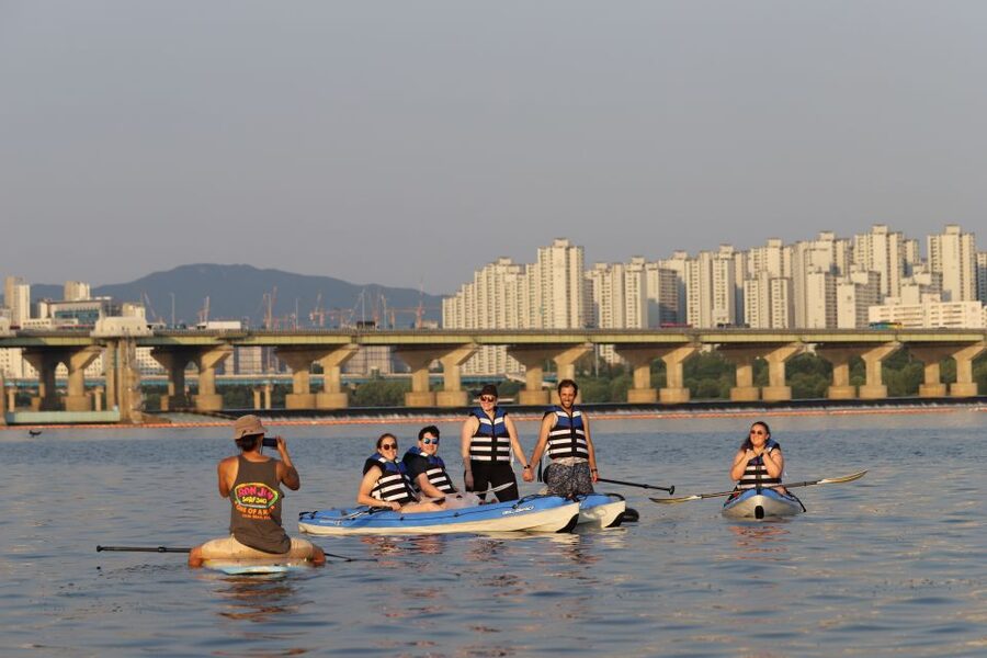 Seoul: Stand Up Paddle Board (SUP) & Kayak in Han River - What to pack and how to plan your day