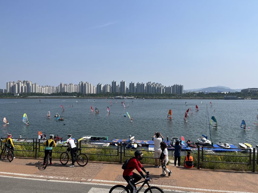 Seoul: Stand Up Paddle Board (SUP) & Kayak in Han River - Value at $31 per person