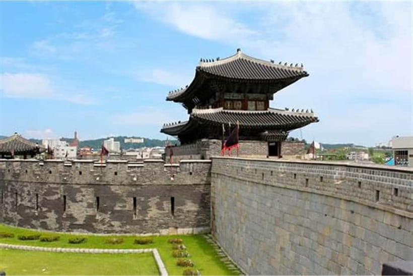 Seoul: Suwon Hwaseong, Folk Village, & Starfield Library - Is $56 good value?