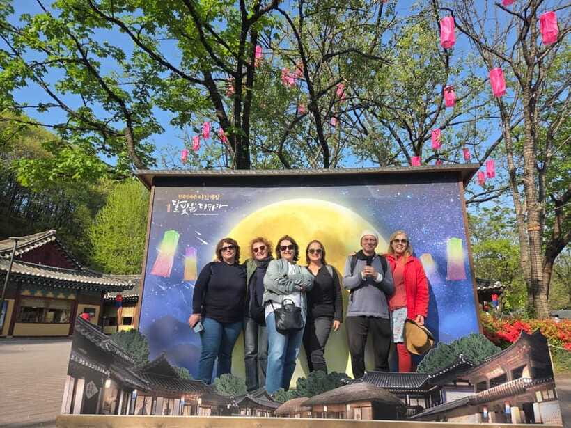 Seoul: Suwon Hwaseong, Folk Village, & Starfield Library - What to bring for the day