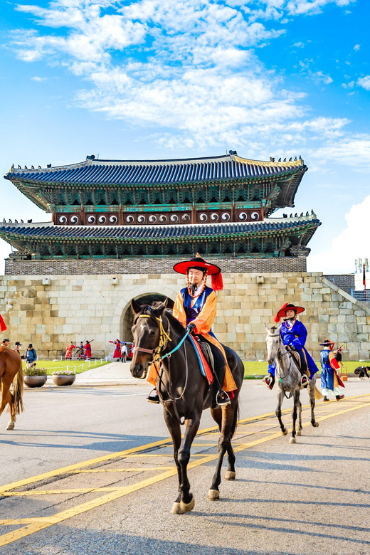 Seoul: The 62nd Suwon Hwaseong Cultural Festival Day Tour - Why this Suwon festival tour is different