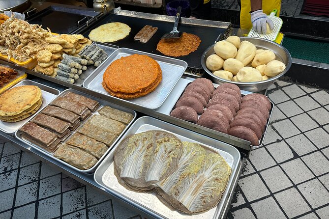 Seoul to Hyangho Beach Mt Seorak Abai Village Tour - Eating your way through Sokcho Central Market