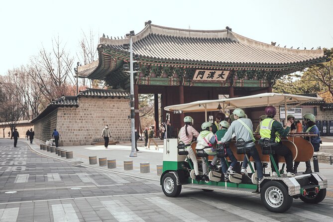 Seoul Tram Pedal Challenge - Gwanghwamun Square and the symbols of modern Korea