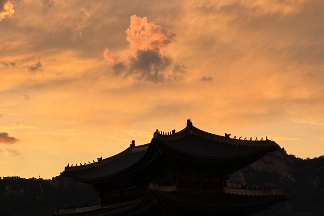 Seoul Walking Tour from Seongsu with Private Photos - Key Points at a Glance