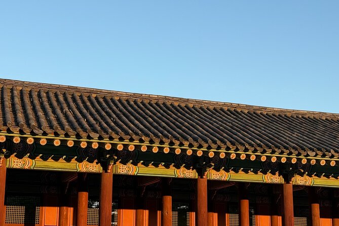 Seoul Walking Tour from Seongsu with Private Photos - Why This Seoul Evening Tour Feels Different