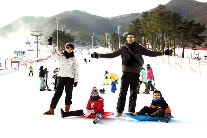 Ski Tour to Jisan Ski Resort from Seoul - Choosing between snow play and skiing