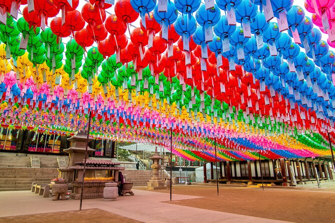 Small Group (7pax) Seoul Tour with Pickup/Dropoff (No Shopping) - Bukchon Hanok Village requires time and care
