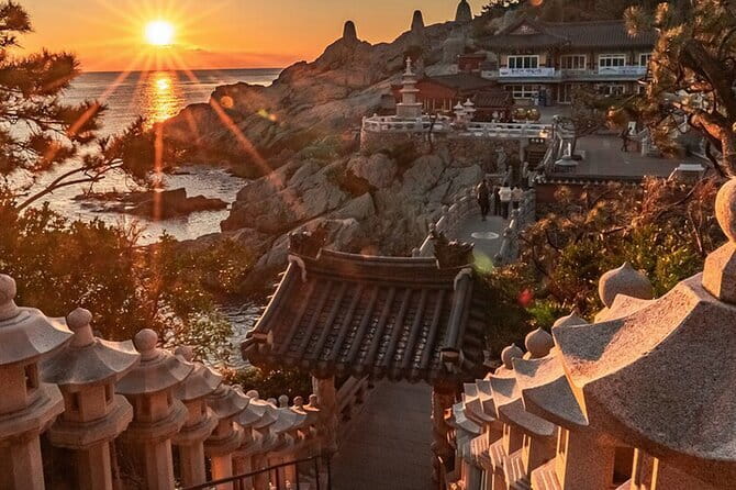 Small Group Busan Must-see Tour Opt. Songdo Ocean Cable Car - Shinsegae Centum City Spa Land and Flexible Drop-Off