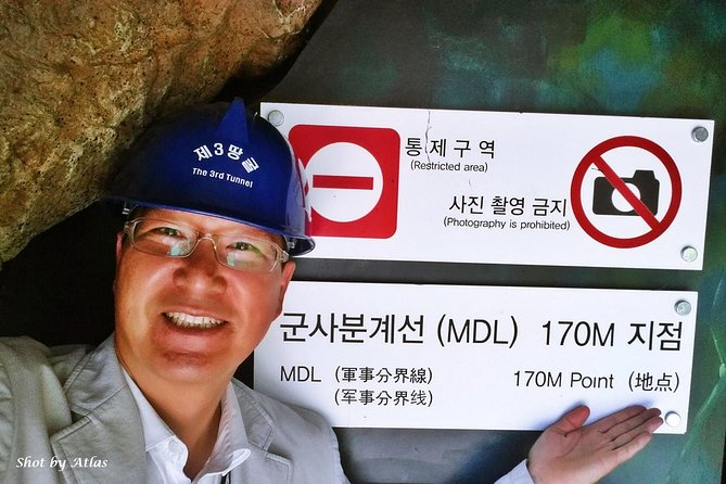 Small group DMZ tour + Seoul Essence {Private and Private-guided-seat-in-coach} - Jogyesa Temple and the quieter side of city life