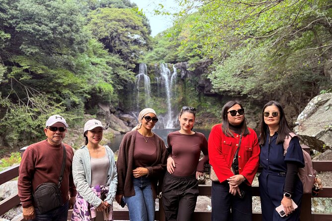 Small Group Tour for Jeju Fall Pink Muhly, Tangerines & Mt. Halla - O’Sulloc offers tea, fields, and a quieter pause