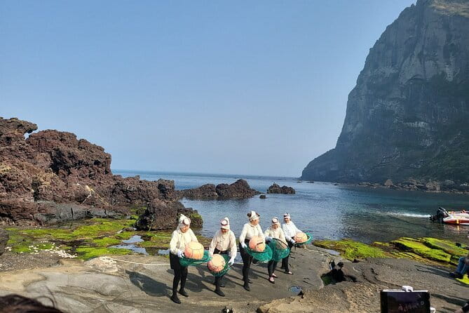 Small Group Tour in East Jeju Healing Island w/Woman Divers Show - Seopjikoji brings back the open sea