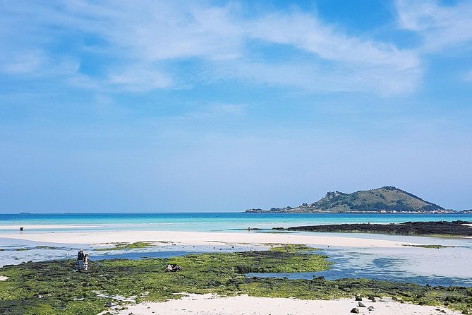 South-West Jeju Essentials: Hallasan & Signature Highlights - Songaksan Mountain and the best open views