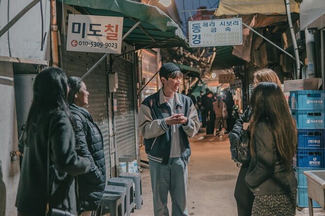 Street photoshoot and Seoul Hidden gem History Walking Tour - Jongmyo Shrine and Korea’s Royal Past