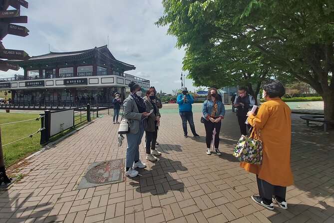 Suwon Hwaseong Fortress Food Walking Tour, KTourTOP10 - Walking through a UNESCO-listed fortress