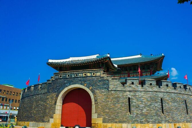 Suwon Hwaseong/Gwangmyeong Cave/Starfield Library from Seoul - Why this day trip works from Seoul