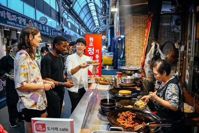 The Award-Winning PRIVATE Food Tour of Seoul: The 10 Tastings - Gyeongbokgung Palace adds a cultural frame