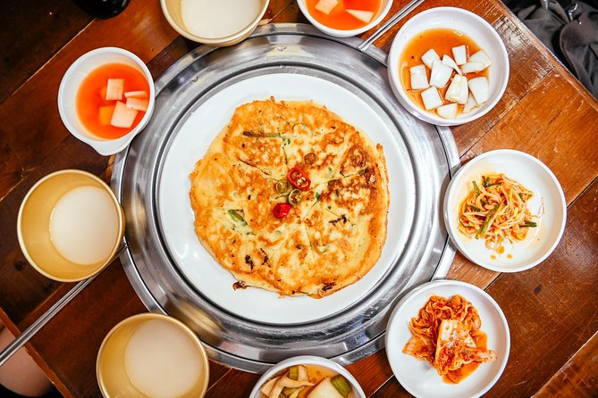 The Award-Winning PRIVATE Food Tour of Seoul: The 10 Tastings - Ten tastings, from familiar classics to curious bites