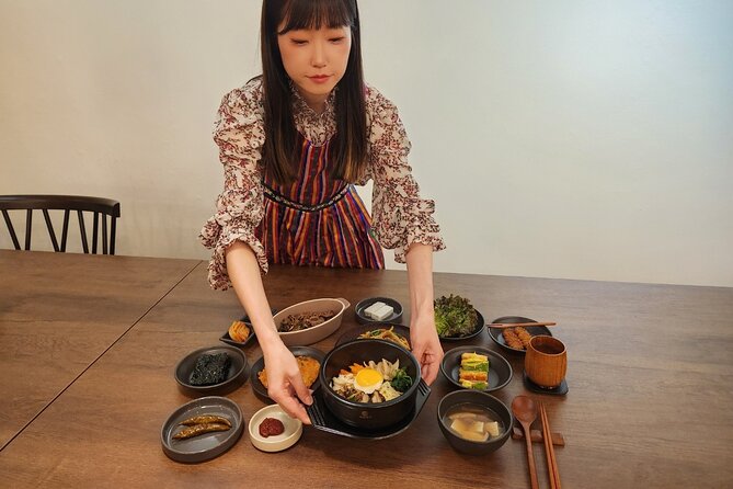Traditional Korean 6-Dish Cooking Class + Hidden Alley Tour Seoul - Starting With Tea in a Traditional Seoul Kitchen
