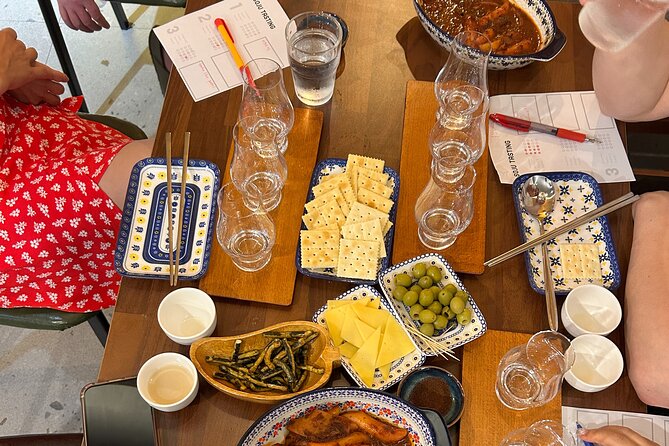 Traditional Soju Class and Makgeolli Tasting in Seoul - Why this Seoul alcohol class is more than a soju tasting
